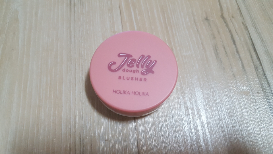 언파스토에서 구입한 홀리카홀리카 블러셔입니다