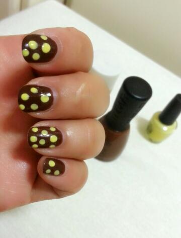 남들은 아무렇게나 찍어도 예쁘더만
역시 곰손, 개나줘 솜씨 ㅠㅠ
의도는 쿠키컨셉
현실은 얼룩덜룩

그래도 요 밀크초코 아이는
참으로 누텔라스러운 매력이 있는 아이에요.
색에 빠져듭니다.
고혹, 그윽, 깊음, 고소 ♥

