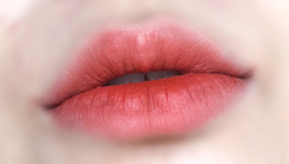 그라데이션을 너무 연하게 발색했네요 ㅠㅠㅠ