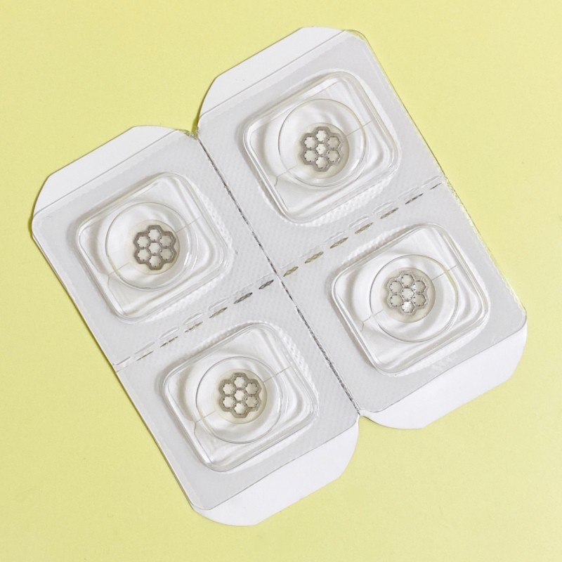 제품의 내용물입니다.

총 4개입으로 패치가 각각 개별 포장된 모습입니다.
제품을 보다 위생적으로 사용할 수 있어요.