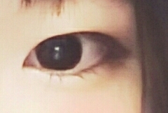 이건 제가 눈물라이너 사기전!에 눈화장이에여.. (이날엔 렌즈도꼇네여..렌즈는 오렌즈에 미소 제품입니다)