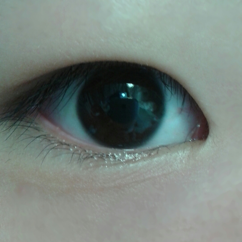 긴말필요없고 바로 생눈 깝시다ㅎㅎㅎ
아무것도 안한눈이에요 렌즈도 없어요^^