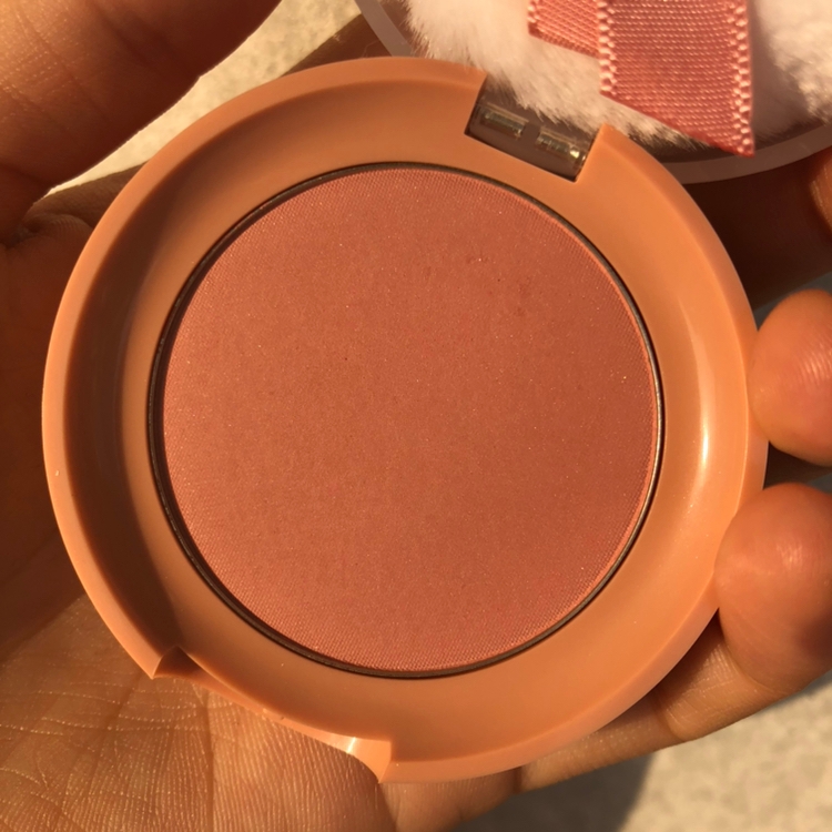 가까이서 보았을때 이런 색이에요 펄도 보이시죠??
실제로는 펄이 더 영롱하고 많아요