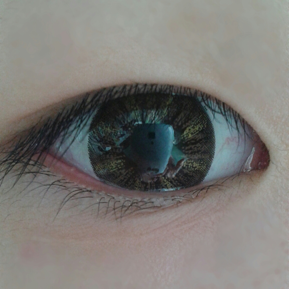 혹시 궁금해하실까봐
조명 끈 사진도 올려드려요ㅎㅎㅎ
그리고 저는 개인적으로 이 렌즈 되게 좋았어요
비싼값합니다 여러분😻😻😻