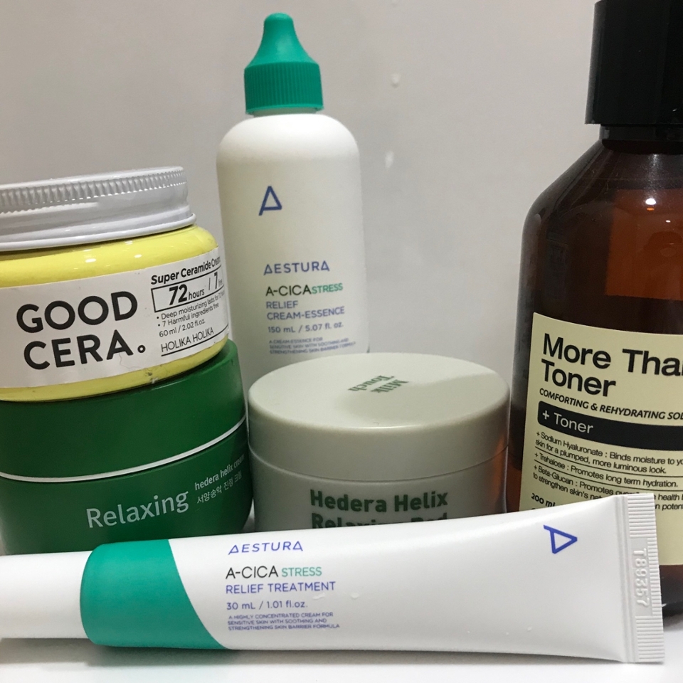 3. 고데기를 많이 쓴 날이나 머릿결이 거친날 밤에 쓰지 않는 로션이나 에센스를 짜서 섞은후 머리카락에 듬뿍 발라주세요! 유수분 상관없이 그냥 아무거나 괜찮아요❤️ 배게커버에 묻으니까 안쓰는 옷이나 수건으로 배게 위에 올리고 자는게 좋아요!! 