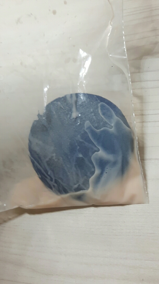 그러면 노란 파데물이 쫙쫙나오죠ㅎㅎ