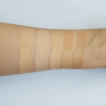 

🔥번외🔥 정말 NO 다크닝일까? 

3시간 전 후의 다크닝 여부를 테스트해봤습니다❤

대조군은 위에서 비교발색한, 
더페이스샵의 파운데이션이에요!

손목 발색샷 기준 위쪽은 발색 후 3시간 경과, 
아래쪽은 발색 직후에요. 
-
더페이스샵 잉크래스팅 파운데이션 슬림핏은 
다크닝이 없기로 유명한 제품이죠? 

삐아 스파광 롱웨어 쿠션이 그 명성의 뒤를 이을 것 같아요.❤ 
더페이스샵 파운데이션만큼이나 다크닝이 없더라구요.

NO 다크닝 인정!👍👍👍


