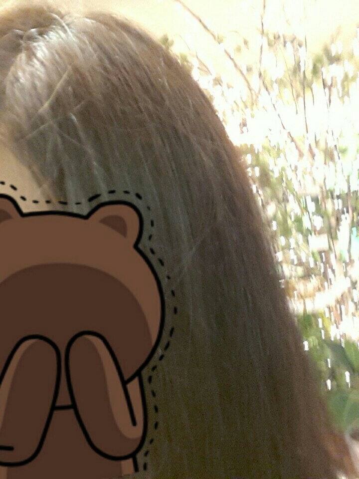 색감이 이게 제일 잘잡힌거..ㅠㅠ
뿌리부분은 너무 잘나왔어요.. 생각보다 더!
카메라로 원래색이 안잡혀요 흑흑 ㅜㅜ 