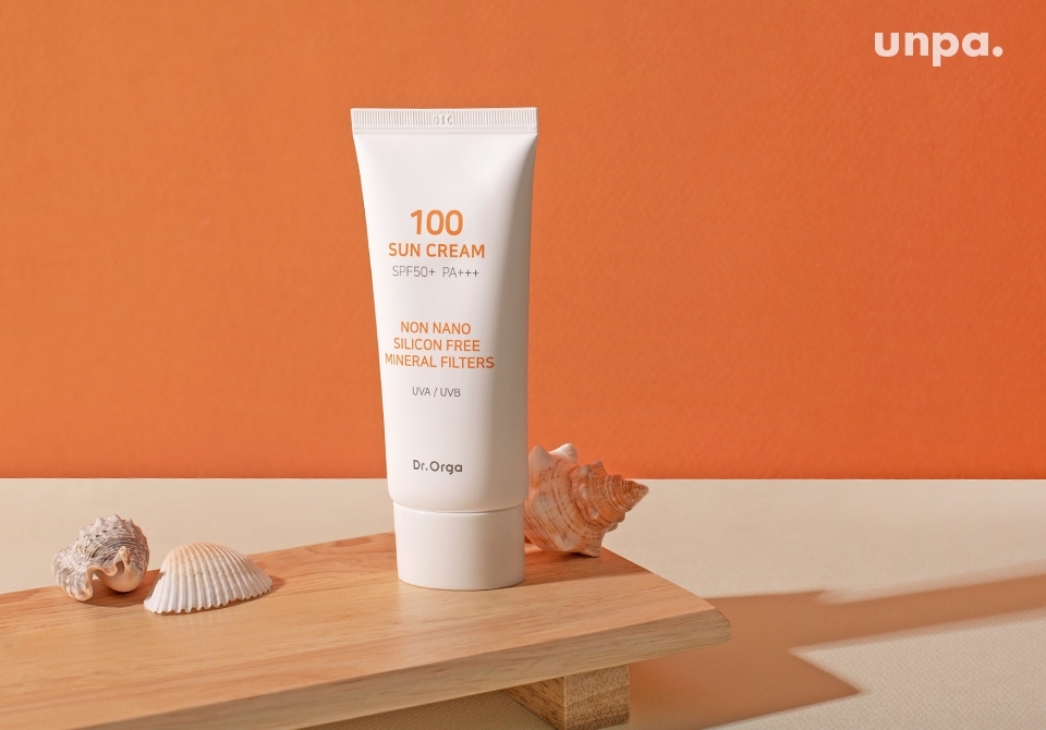 성분부터 제품력까지! 넌 대체 부족한 게 뭐니?
역시역시 믿고 쓰는 뷰라벨 선크림이야♡
민감 피부 에디터는 100 선크림 덕에 유목생활 청산함!
초민감 언파룸파들도 얼른 정착하길 바라~
