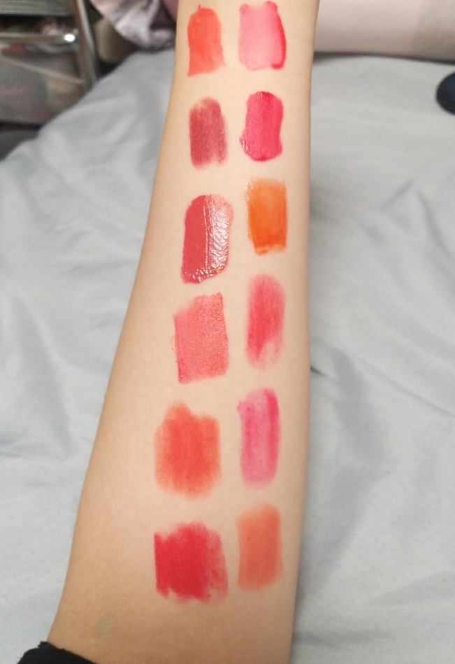 갤럭시 기본 카메라로 찍은건데 참고하시라고! 올려요 
근데 윗사진이 더 비슷합니다