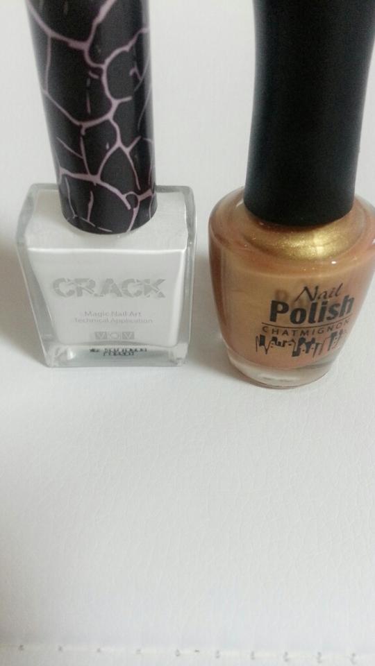 일반 화장품가게 어디서든 쉽게 구할수있는거같아요. 색깔도 여러가지 