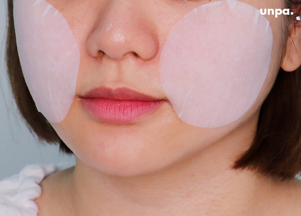 무려 100매로 넉넉하게 장전해서 나온 크림 스킨 퀵 스킨 팩은
얼굴 여기저기에 찹찹 붙여줘야지!!
100% 텐셀 시트로 피부 밀착력은 또 얼마나 좋게요?
피부가 푸석한 날 촉촉함을 선사해주는 비장의 무기라궁
