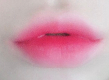 웜톤도 아주 이쁘게 표현되요❣️
저도 핑크 바르고 싶을때 자주 사용한답니다🌸🌸
