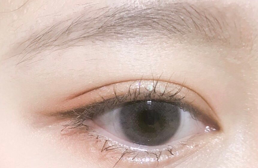 필터를 입힌 사진이에요! 선명하지 않은 그레이 그래픽이라 약간 뿌연감은 있어서 하얗게 변하는 그레이가 아니라서 더 만족했어요!! 

오늘 리뷰는 여기까지입니다!
오늘도 모두 언파하세요!🌹