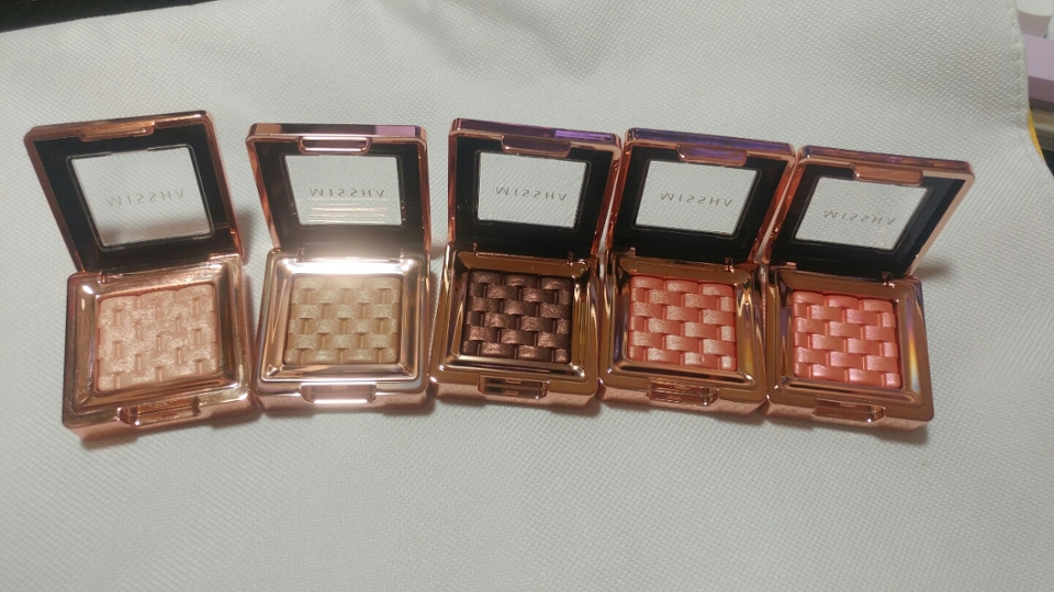 하나는 원래 가지고있던 레이스 셔링 입니다!