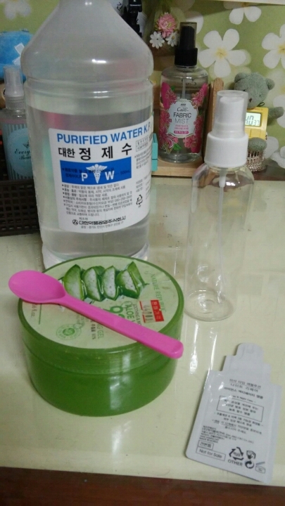 스프레이공병, 알로에수딩젤, 정제수, 페이스오일샘플을 준비해주세요👌