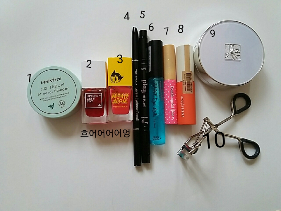 저번에 제품소개 하나하나했더니 너무 시간이 오래걸려서 소개는 따로안할께요! 궁금하신제품은 댓글로 달아주세요!(예:7번제품 뭐에요?)