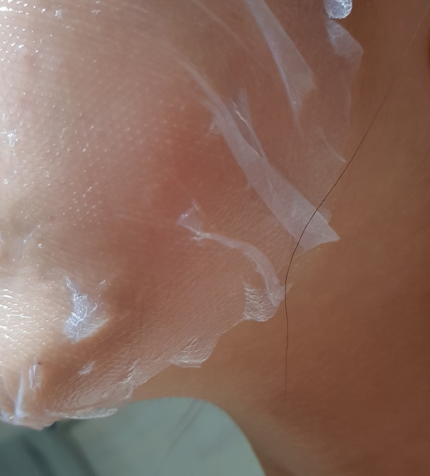 제품이 커서 턱아래부분까지 덮어요!얼굴이 크신분들이 쓰셔도 괜찮은 제품!