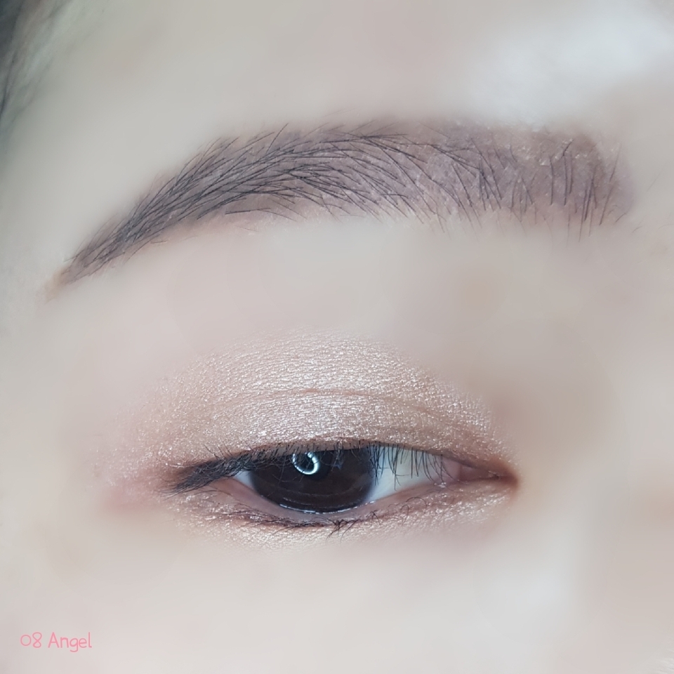 잘보이라고 눈위도 채워줘봤습니당