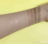 펄이 있는 컬러들...
정말 예쁘게 반짝입니다.

​펄감이 있는 제품들은
매트한 컬러보다
쫀쫀하게 발려 가루날림이 적더라고요.
