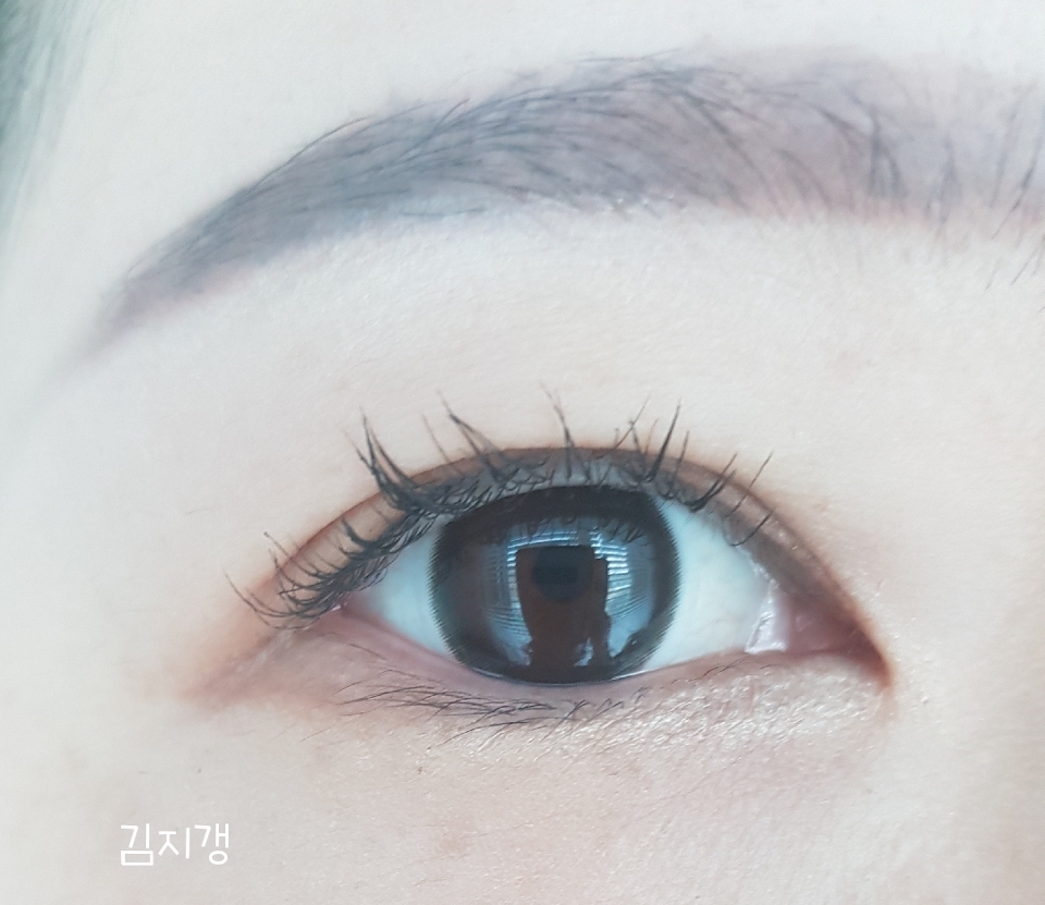 간만에 블랙렌즈끼니 또렷하고 자연스러워서
좋네요~