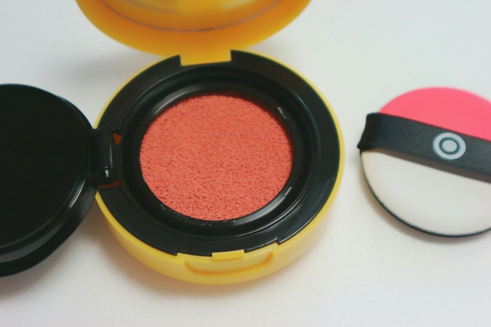 다 마음에 들었는데...스티커를 제거하고 끈끈이?가 조금 붙어있어서 손으로 제거해줬어용ㅠㅠ