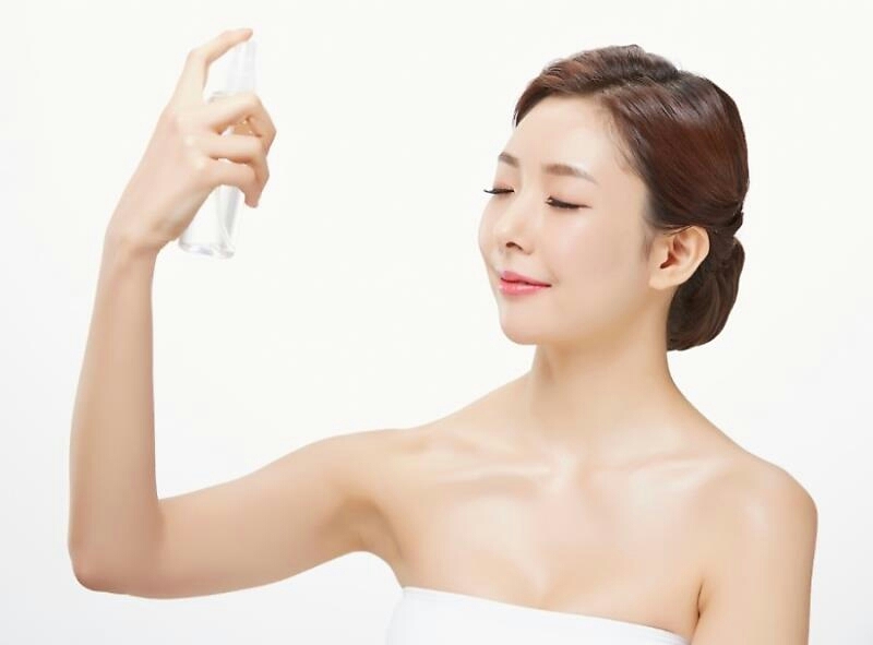 여드름/민감성 피부는 제품을 고를때 신중해야하죠ㅠㅠ 너무귀찮..은데 꼭 해야하는 작업이니..!

하여튼 오늘 저는 민감성/여드름 피부를 위한 기초아이템을 들고왔어요 :-) 참고하시고 도움이되시길 바래요!