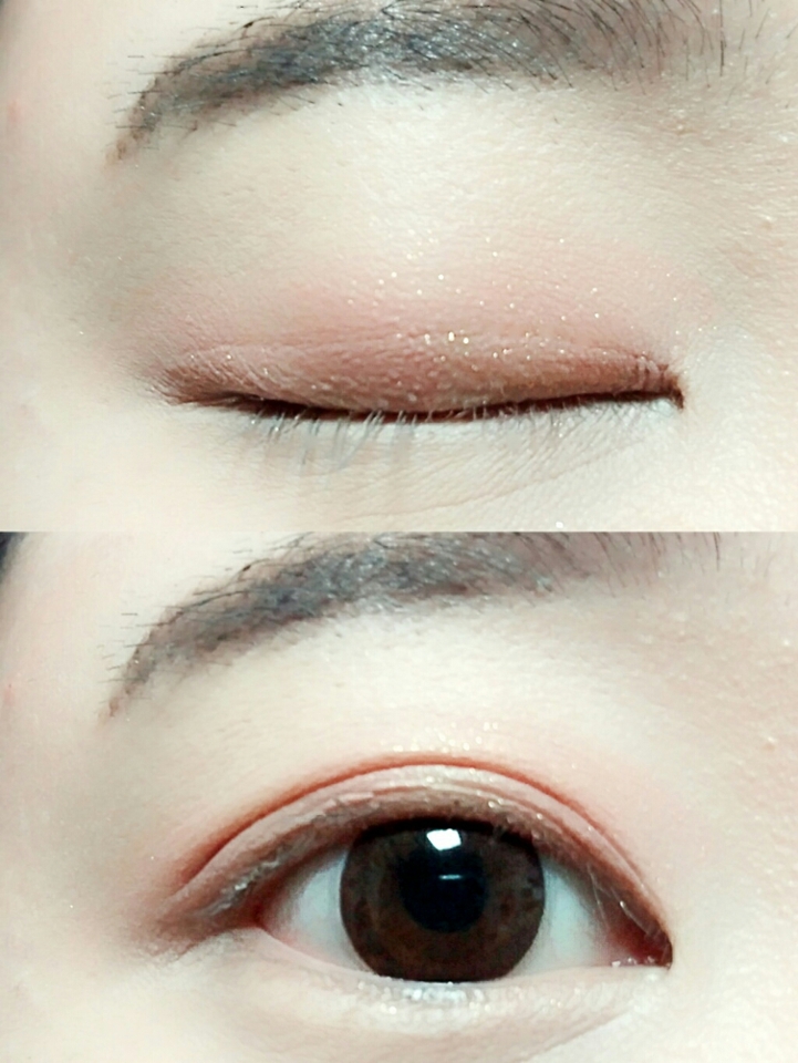 ✌+✌네번째
캐시미어를 눈두덩전체에 바를거에요~
#캐시미어 는 참예쁜색상이긴 하지만
발색력이 생각보다떨어지는편이에요
그래서 브러쉬보다는 손으로 바르는게 색상도 더진하고 밀착력도높아요~!!