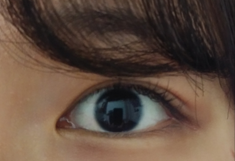 브러쉬 남은걸로 삼각존에 쓸어주고 뷰러후 자연스럽게 마스카라를 해줍니당