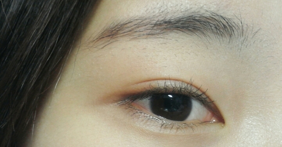 쨘★학생메이크업&투명메이크업 완성
만약 얘굣살그림자를 진하게그려서 걸린다면.. 색소침착이라고 거짓말하세여!!(걸리면 책임못짐)
거의 안걸릴꺼에요ㅎ 혹시나 걱정되면 마스카라를 투명으로 사용하면 걸릴확률이 줄어요~