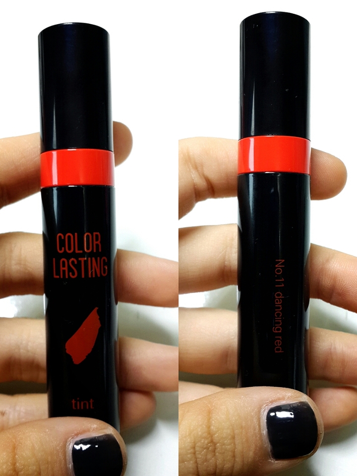 뭔가 저거색이엄청 찐하게나왔네용 제것만 그런거일수도있는데 저는 저 그림부분이 갈색같은 오렌지에요...ㅋㅋㅋㅋ 근데저런 깔끔한외관이좋은것같아용 뒤에 번호랑 이름도 써있어용