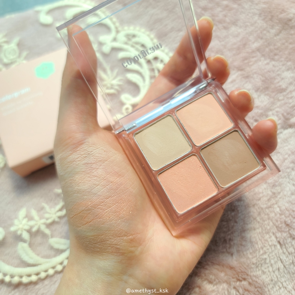 
여리여리한 발색으로
소프트한 컬러감이 특징!!

제품설명 그대로
반 톤 업 화사하게 해주는 컬러감이네요.


