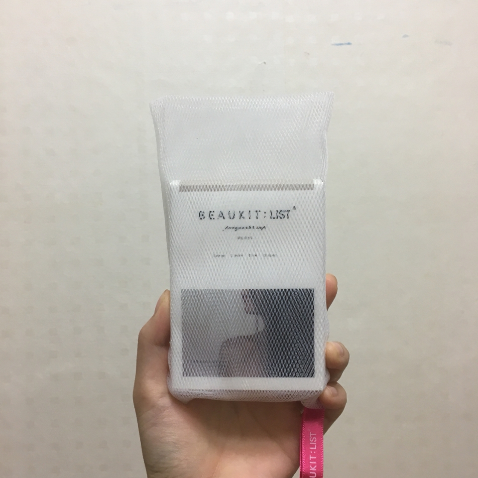 이렇게 왔어요. 정말 여기에 뽁뽁이로 둘둘 말려서 왔어요.