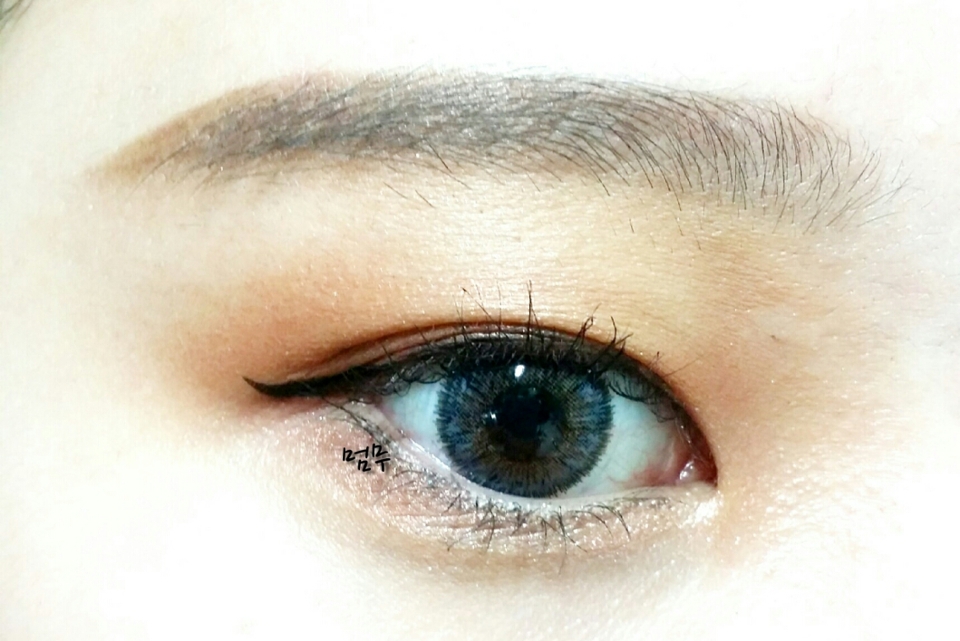 키스미 히로인 메이크 스무스 리퀴드 아이라이너

눈꼬리를 빼주세요