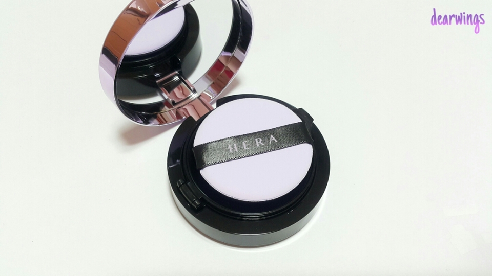 
퍼프는 두툼하고 탄력감이 있어서
피부에 두드려 바를때 탄성감이 좋았어요ㅎㅎ