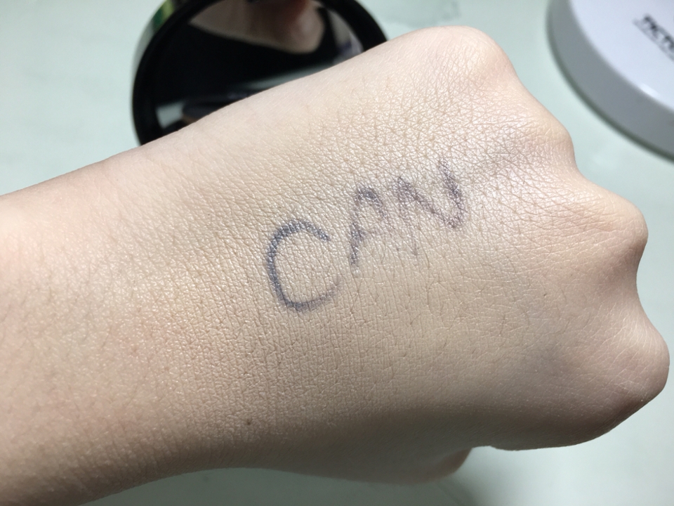 퍼프로 팡팡팡! 했더니! 커버력이 꽤 있는것 같아요!!