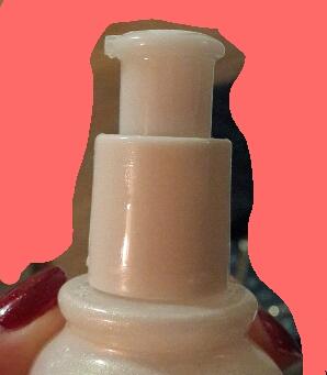 펌핑식으로 되어있어서 편해요! 나이드니 화장품도 바르기 편한걸 찾게 됩니당..ㅠㅠ;;