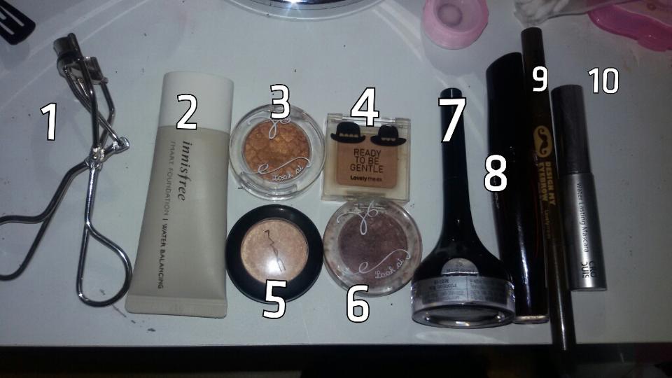 1. 아리따움 뷰러
2. 이니스프리 스마트 파운데이션 촉촉타입
3. 에뛰드 시럽빼고 테이크아웃 
4. 더페이스샵 러블리 믹스 유 앤 아이즈 23 토스트 
5. 맥 골드비트 
6. 에뛰드 쉿! 비밀이야 
7. 토니모리 백젤아이라이너 2호 브라운 