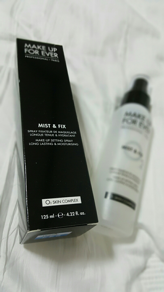 박스나 용기는 굉장히 심플하고 깔끔하게 잘 나온 것 같아요ㅋㅋㄱ
저는 개인적으로 화려하고 그런 디자인은 별로 안좋아해서...