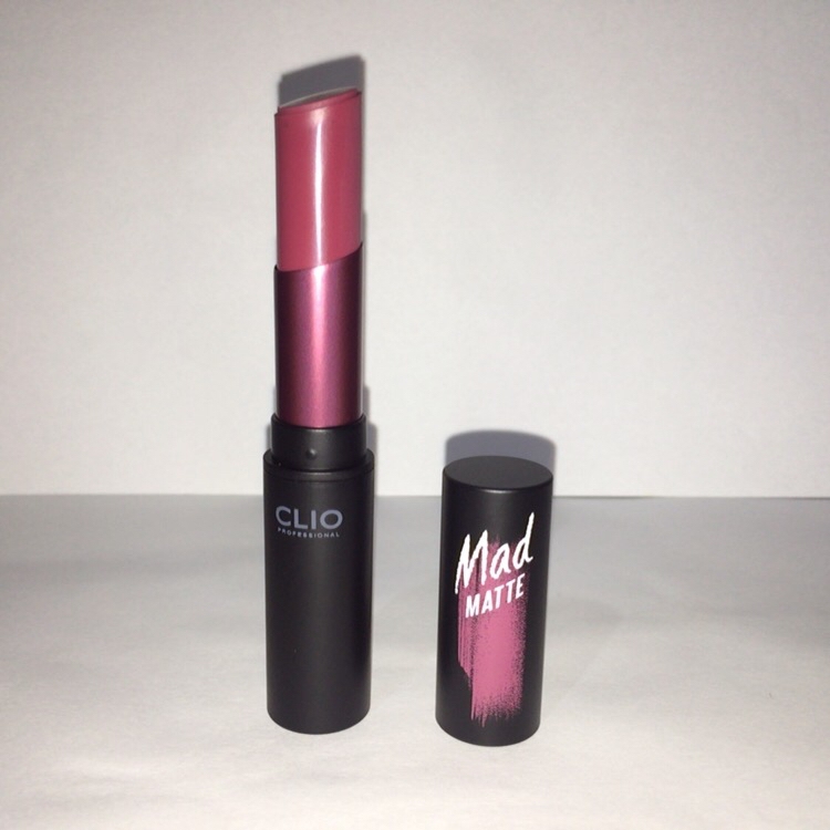 5호 러셋 로즈 색상입니다

딥한 플럼으로 보이지만
약간 보랏빛도는 핑크색의 말린장미 컬러에요
쿨톤에게 딱!입니다