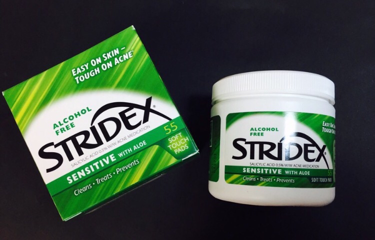 총 55매 180g인데, 온라인할인가로 9천원대에,
그리고 올리브영 세일할 때 8천원대 구매 가능해요!

요즘 각질패드 제품들 많이 출시되는데, 1-5매씩 개별포장해서는 1-2천원이라 넘 비싸거든요 ㅠㅠ 요건 가성비도 좋고 가격도 착해서 만족!!