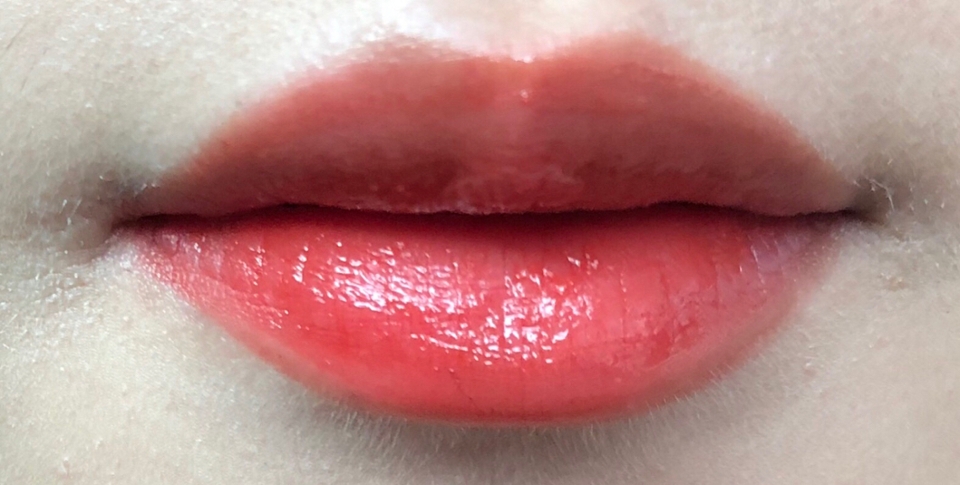 이건 바른 후!
확실히 더 탱글탱글한 느낌이 연출되죠?