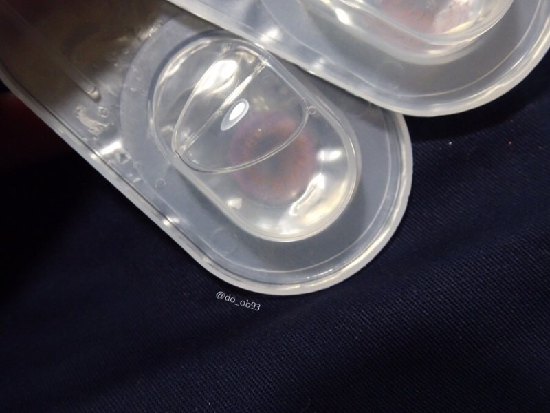 라벤더 골드 색상이 제 최애렌즈거든요!
요렇게 보았을때는 라벤더 골드랑 비슷한 느낌이고, 핑크 렌즈는 처음 사용해보는거라서
굉장히 기대를 많이하고 착용해보았어요!