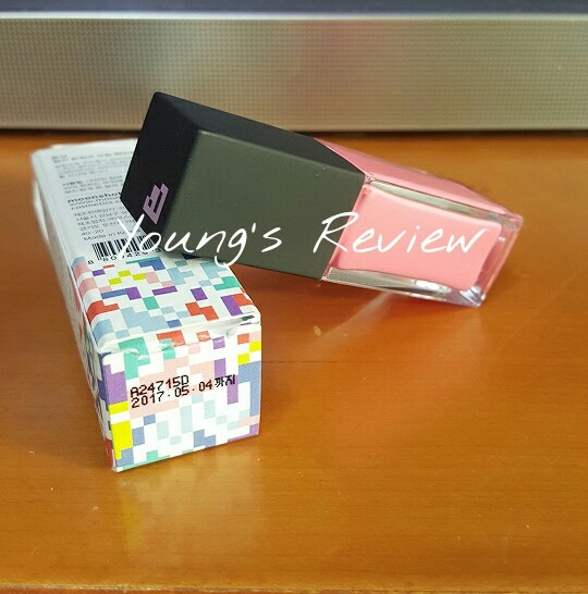 안에내용물을보니.. 삥꾸삥꾸 핫삥구! 치크로 쓰면 엄청 이쁠거같은 색!! 미니미니해서 은근귀여워요..핡😍