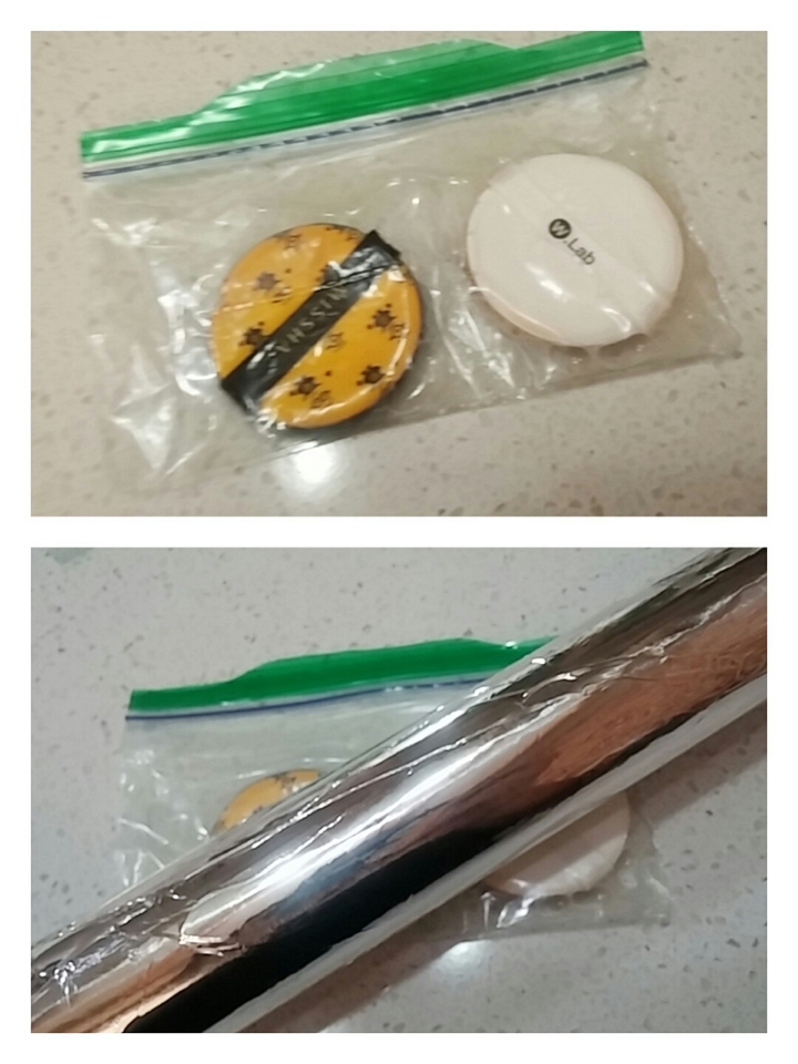 퍼프를 지퍼팩에 넣고 물 쪼끔과 주방세제 한번을 짜서 밀대로 밀어줘용 그럼 요구르트 국물이 나와욬ㅋ