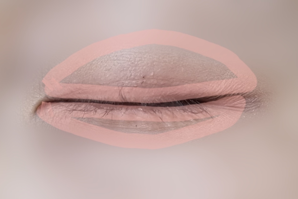 먼저 눈 전체에 삐아 모태청순을 깔아주세요🍑
색이 스킨톤이랑 비슷한 코랄이라서 눈에 생기를 주는데 좋아요💕