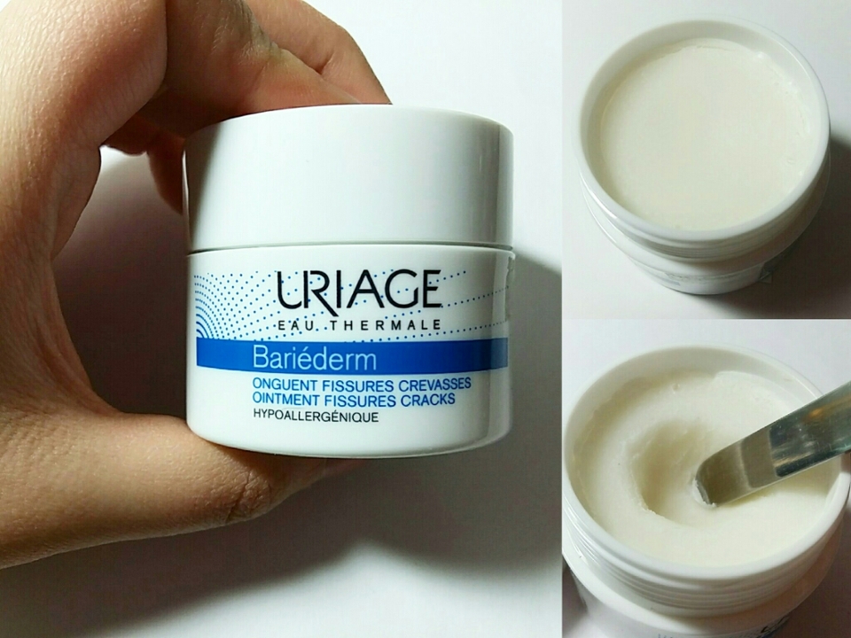 손에 딱 잡히는 사이즈에요! 그리고 제형이 굉장히~ 딱딱해요... 손으로는 못 쓰고 저는 스패출러로 떠서 사용하고 있어요!