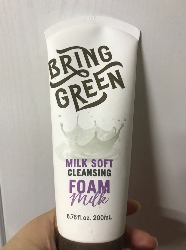 브링그린클렌징폼인데 밀크소프트라인은
다 순한거 같아요 !!