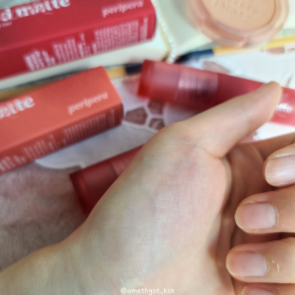 착색은 거의 남지 않아서
클렌징이 쉬웠어요!







