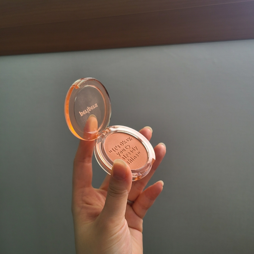 햇빛아래에서 찍은 치크의 모습



